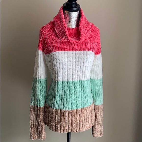 Urban Heritage Sweaters - Knit sweater